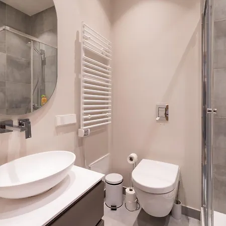 Cosy Old Town Flat In A Modern Secured Apt. Block Apartment Riga